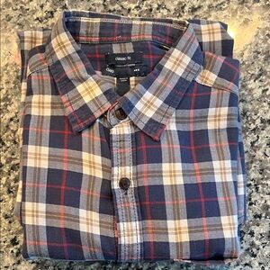 GAP Men's Navy and Red Plaid Button Down Shirt